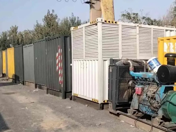 珠晖200KW柴油发电机机组每小时油耗是多少？